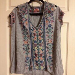 Johnny Was gray top, Small